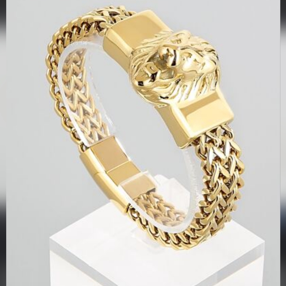Lioness Gold Lion Head Chain Bracelet